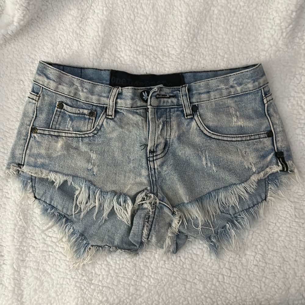 One teaspoon shorts